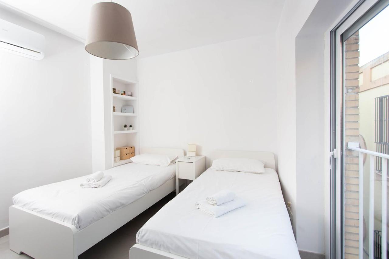 Duplex Penthouse With Terrace By Thegoodtourist Apartman Sevilla Kültér fotó